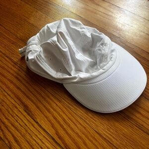 Lululemon Light Speed Run Hat